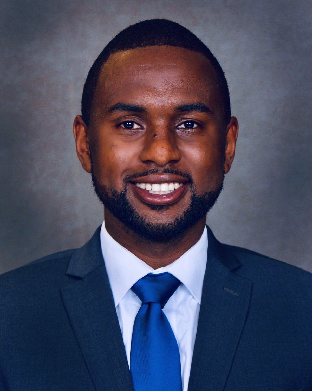 Daniel Harawa Headshot