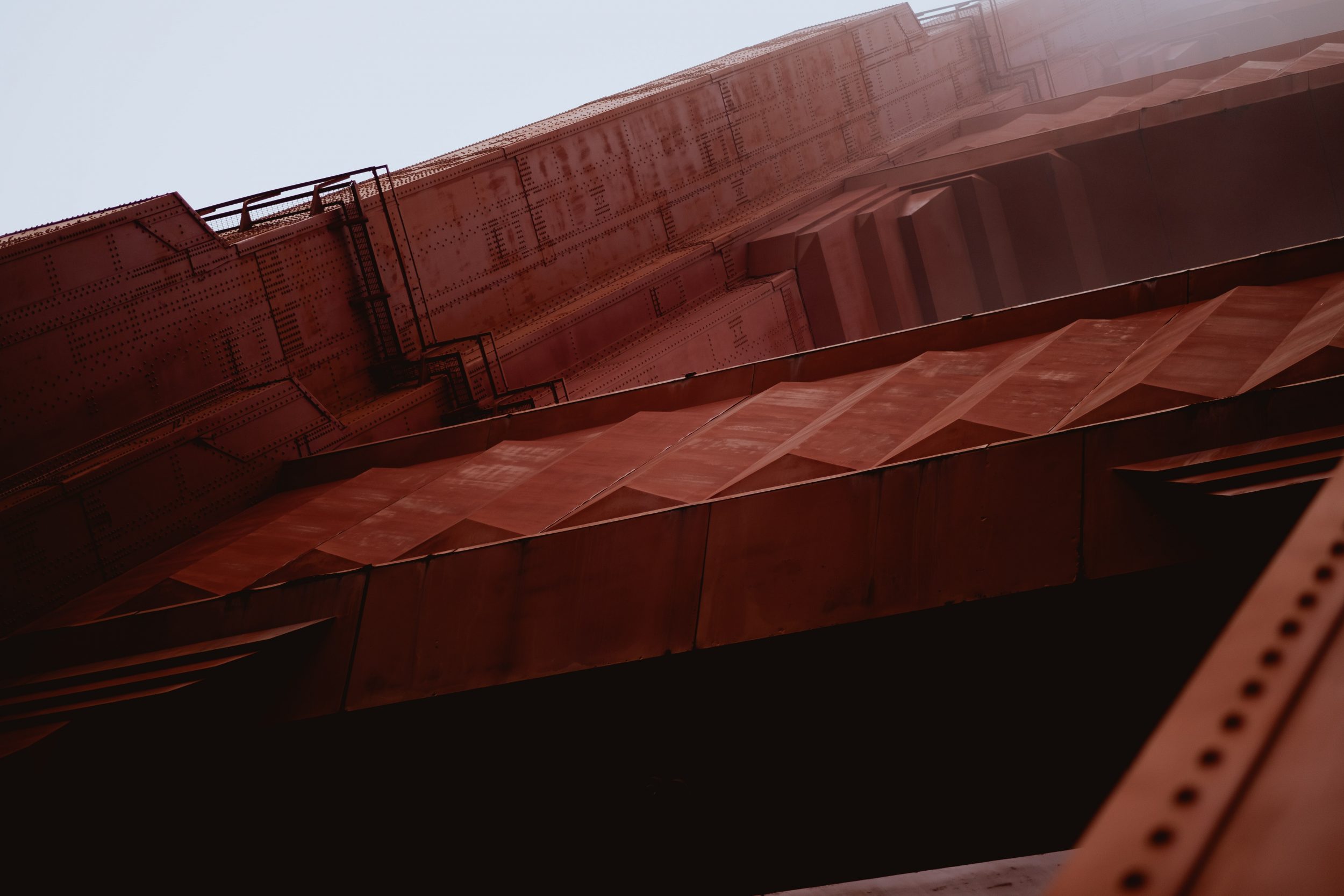 levi-meir-clancy-ZdSWE66Q8iI-unsplash